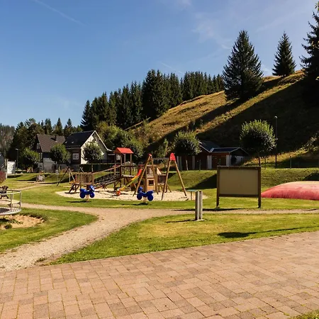 Near Rennsteig, Cleaning Included Apartamento Goldisthal